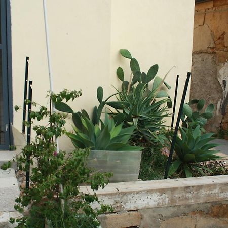 Hotel Casa Lerux Agrigento Esterno foto