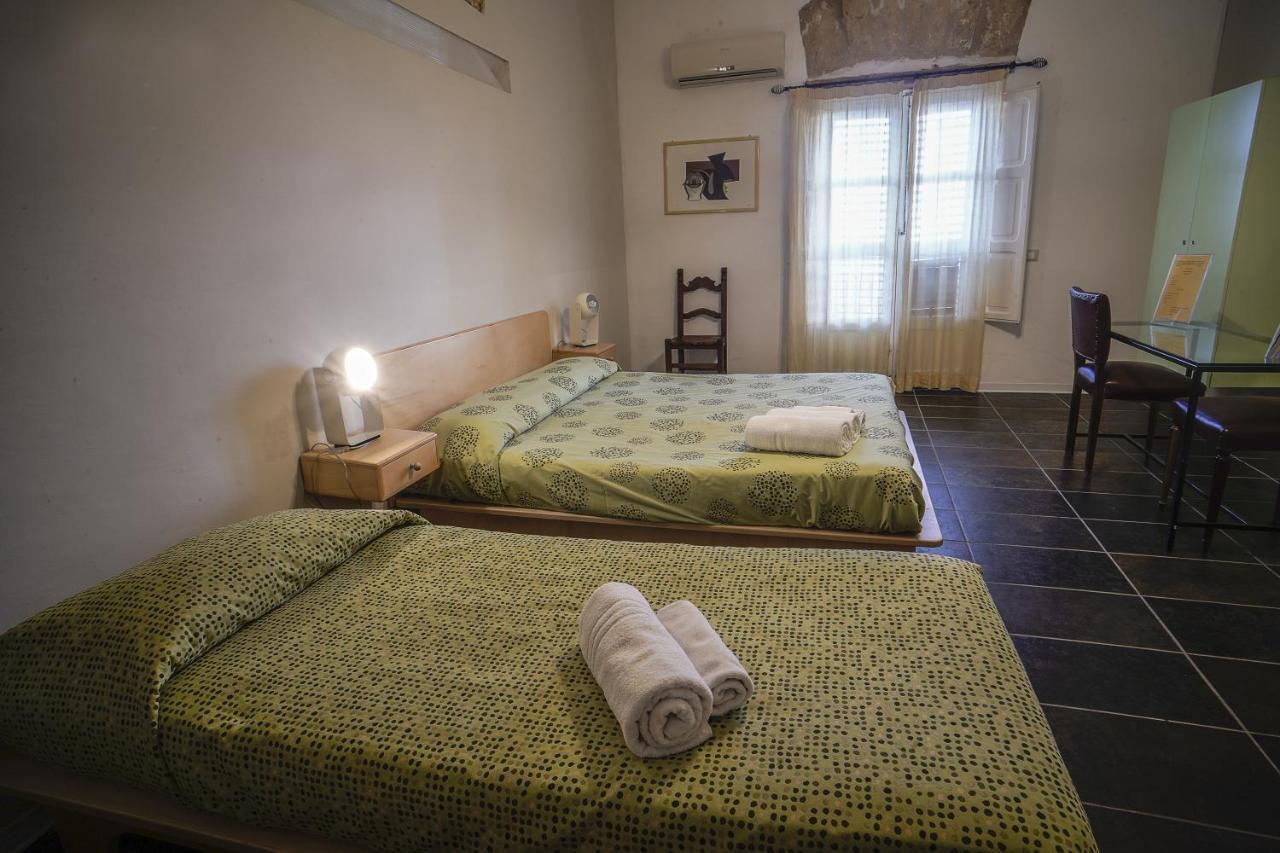 Hotel Casa Lerux Agrigento Esterno foto