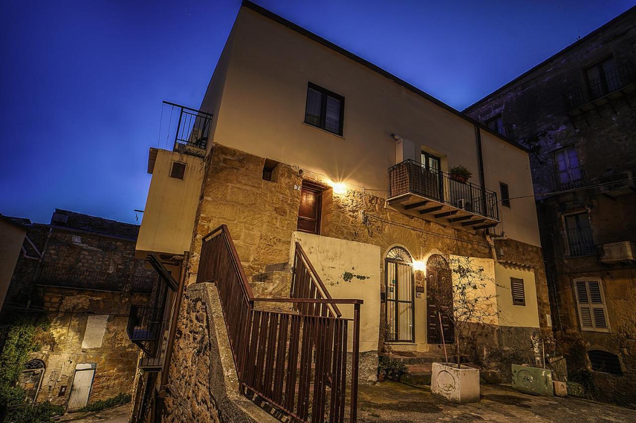 Hotel Casa Lerux Agrigento Esterno foto